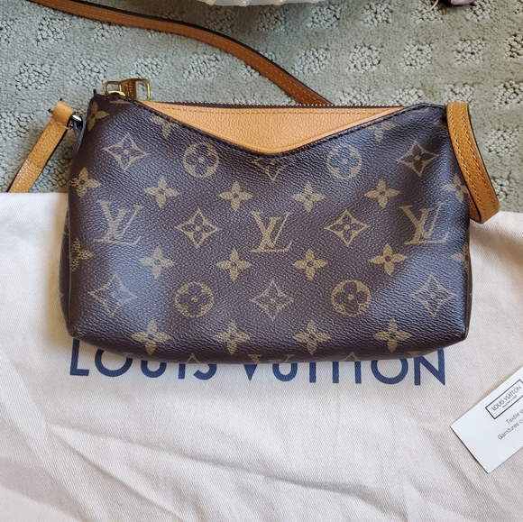 Louisvuitton pallas employees uniform edition - Picture 2 of 7